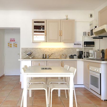 Cote Place Riez Bagian luar foto