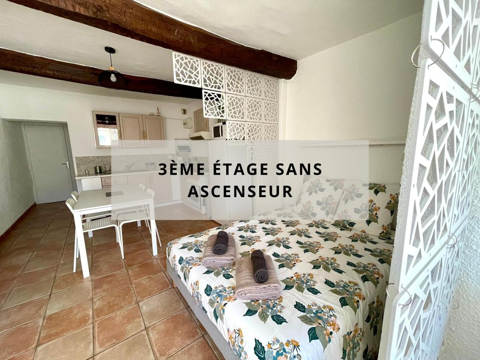 Cote Place Riez Bagian luar foto